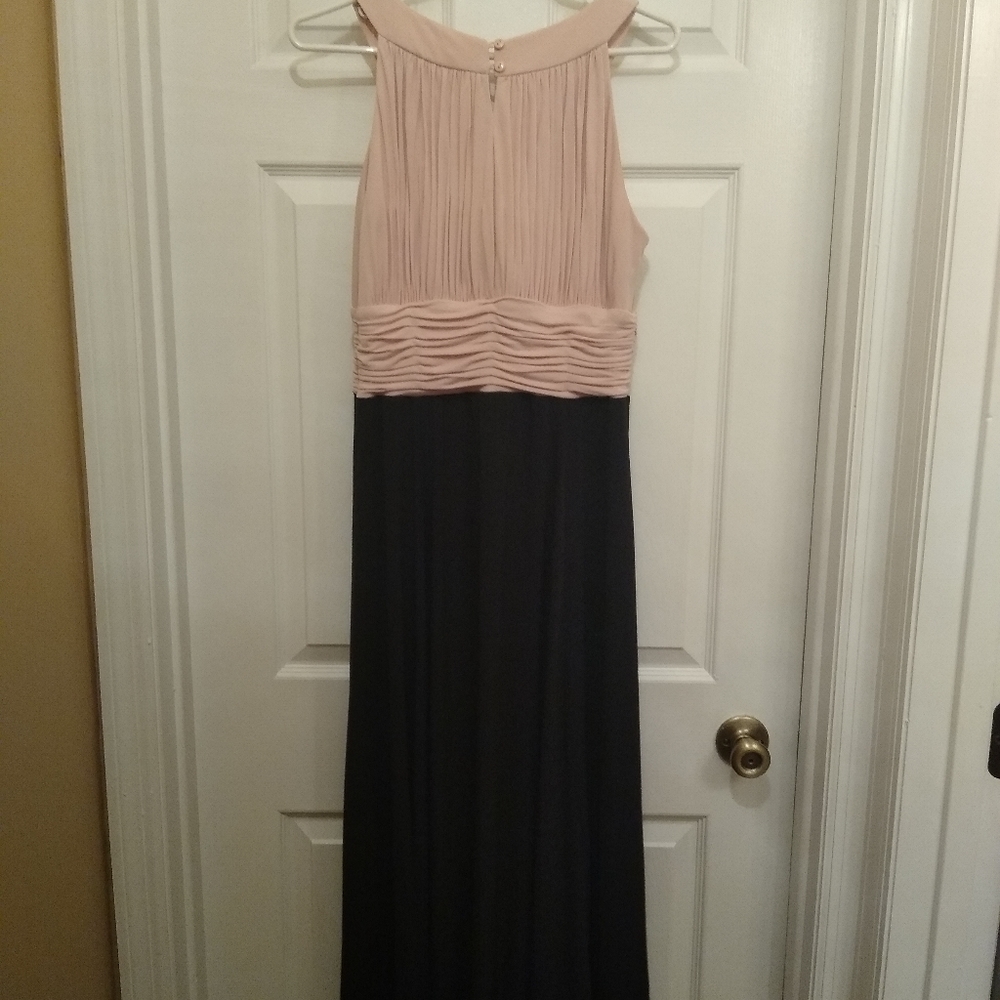 Dress - Picture 3 of 6